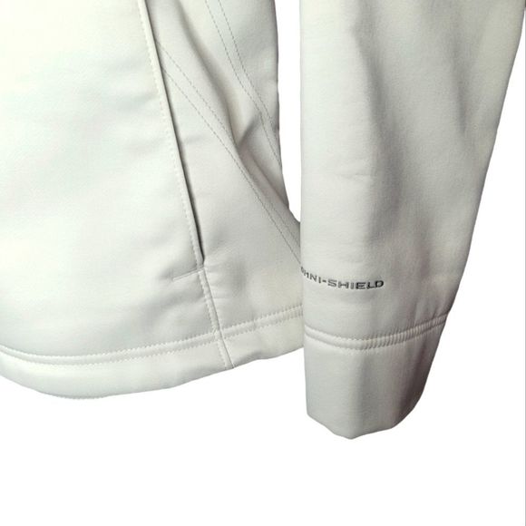 Women's Off White Omni Shield Columbia Jacket Size L - Picture 3 of 8